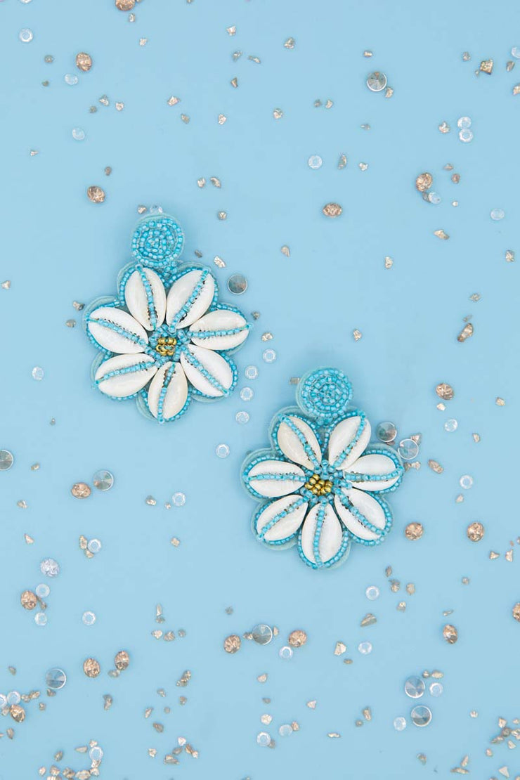 orecchini fiore conchiglie perline azzurre bigiotteria estate 2021