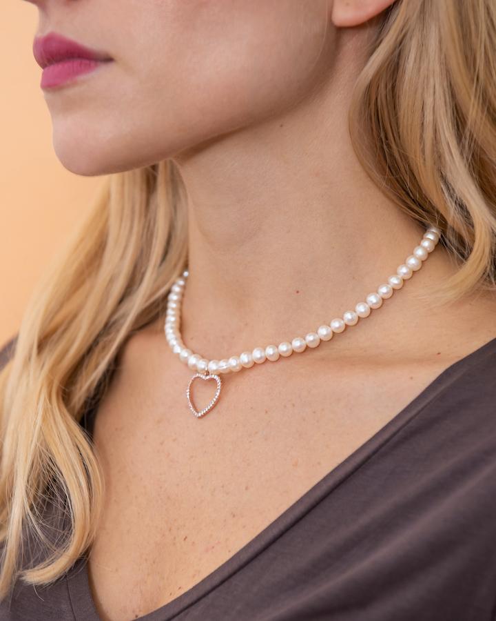 CASSIOPEA - Collana di perle con ciondolo cuore – CARA MIA JEWELS