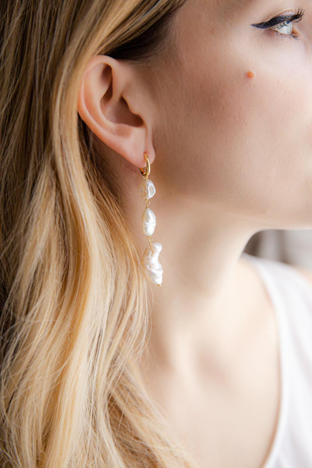 orecchini pendenti 3 perle