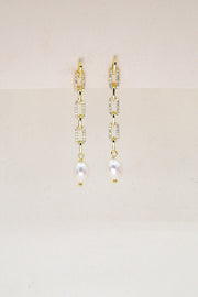 GIADA - Orecchini lunghi a catena con zirconi e perla