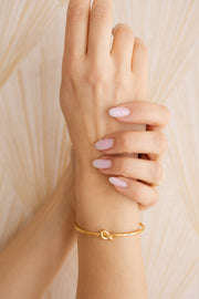 Bracciale rigido con nodo